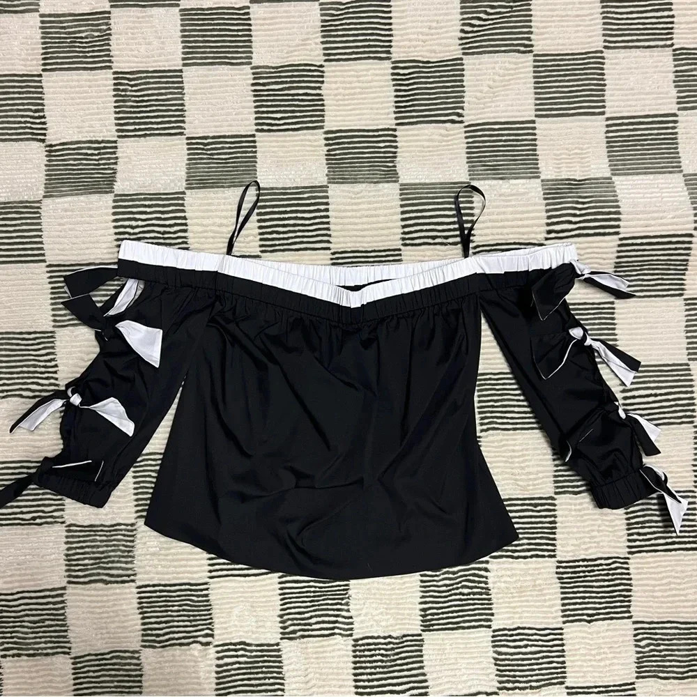 Milly Blythe New Bow Sleeve Black and White Off the Shoulder Blouse - Picture 2 of 12